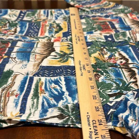 Reyn Spooner Button Down 2018 Christmas Hawaiian Shirt Size Large - Picture 5 of 10